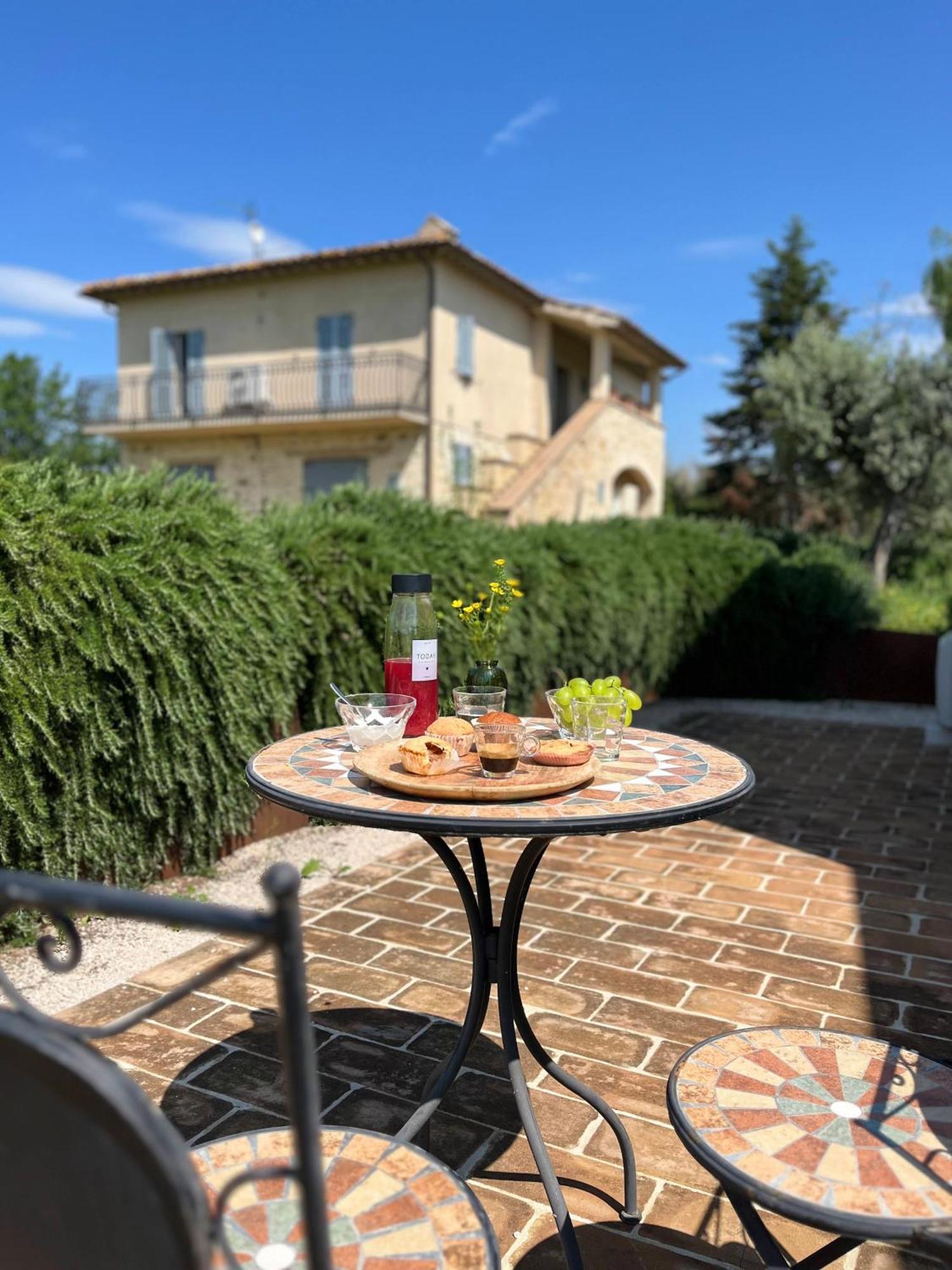 Agriturismo Qui E Ora Bevagna Δωμάτιο φωτογραφία