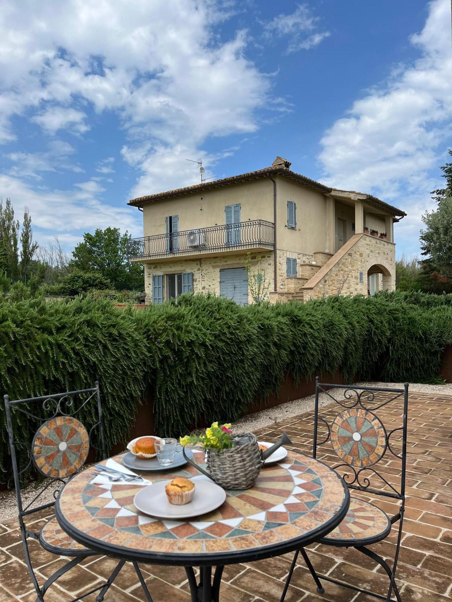 Agriturismo Qui E Ora Bevagna Εξωτερικό φωτογραφία